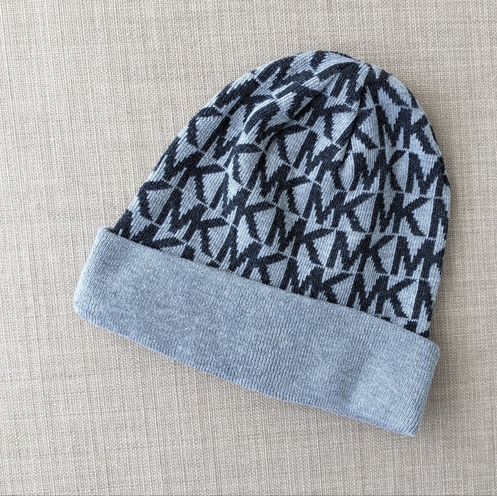 MICHAEL KORS MK Stretch Knit Beanie Cap Hat Gray One Size F048